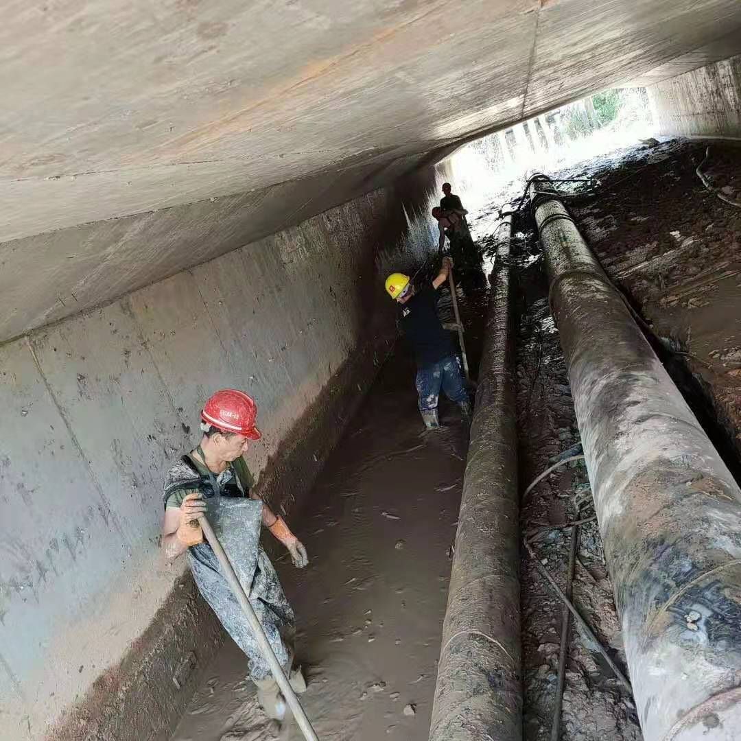 华南热作学院工业管道清淤