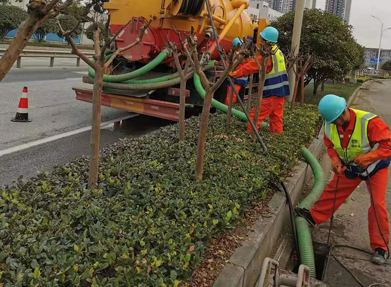 华南热作学院市政管道清淤